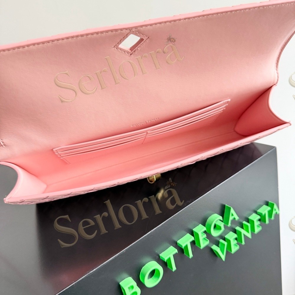 BOTTEGA VENETA ANDIAMO CLUTCH