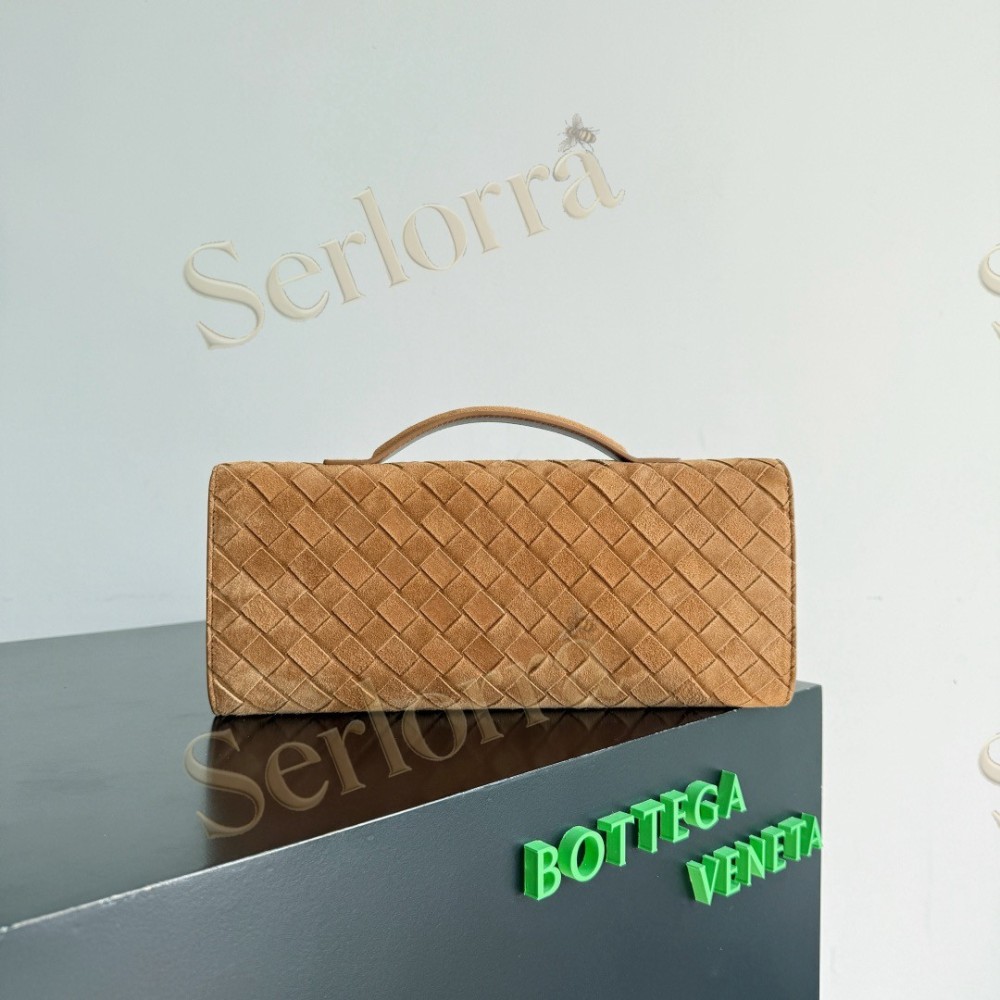 BOTTEGA VENETA ANDIAMO CLUTCH