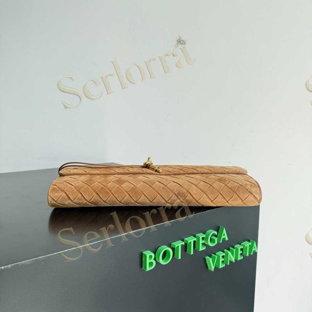 BOTTEGA VENETA ANDIAMO CLUTCH