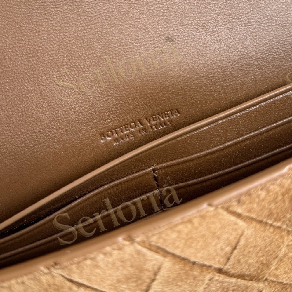 BOTTEGA VENETA ANDIAMO CLUTCH