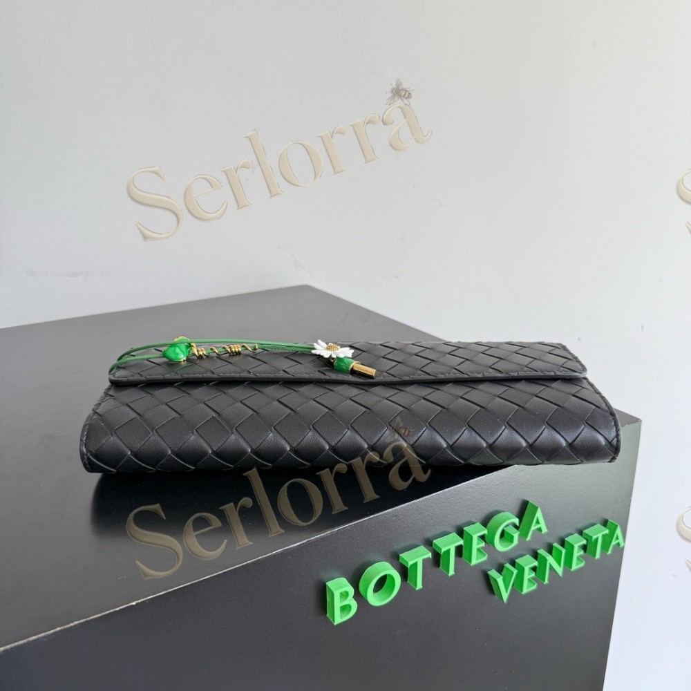 BOTTEGA VENETA ANDIAMO CLUTCH
