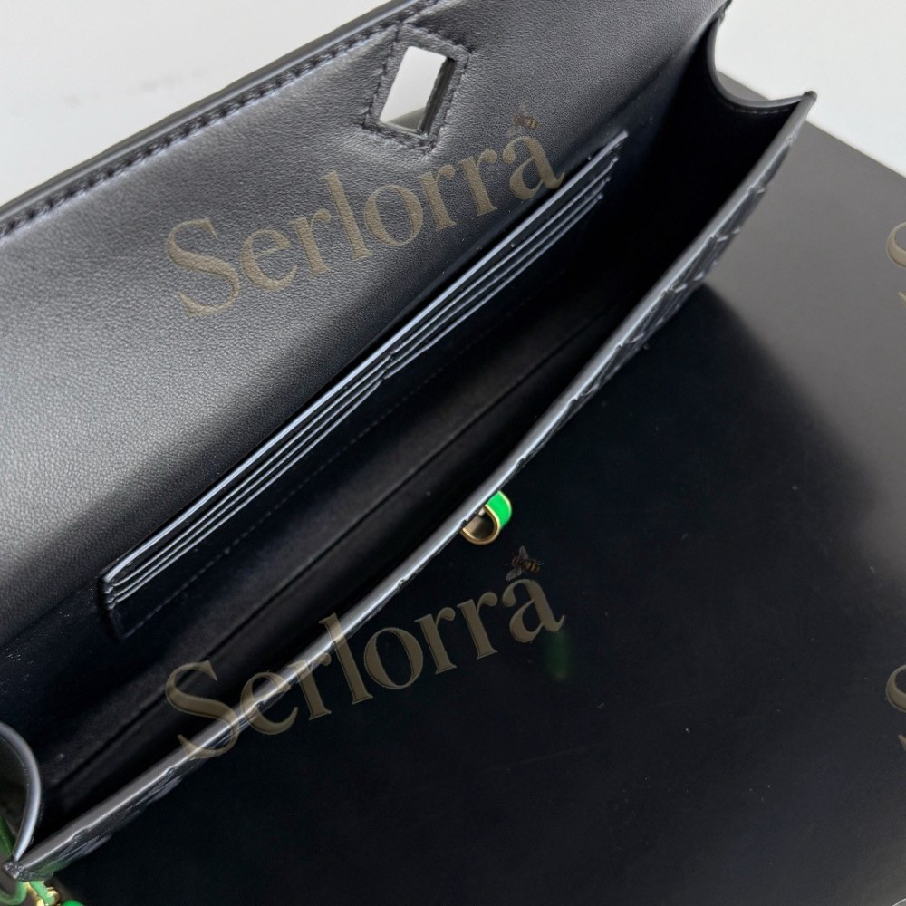 BOTTEGA VENETA ANDIAMO CLUTCH
