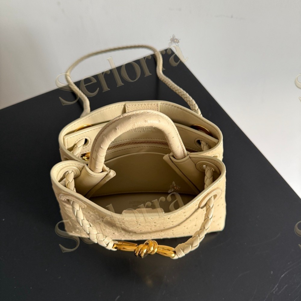 BOTTEGA VENETA MINI ANDIAMO