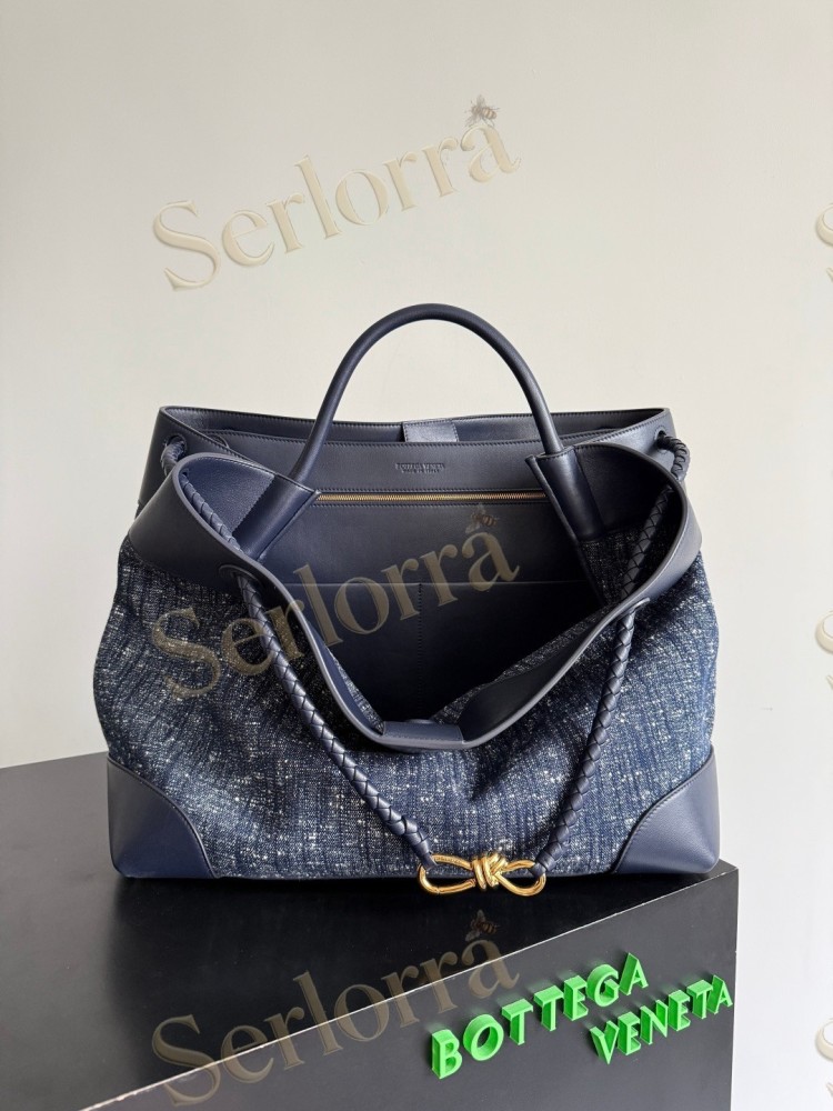 BOTTEGA VENETA LARGE ANDIAMO