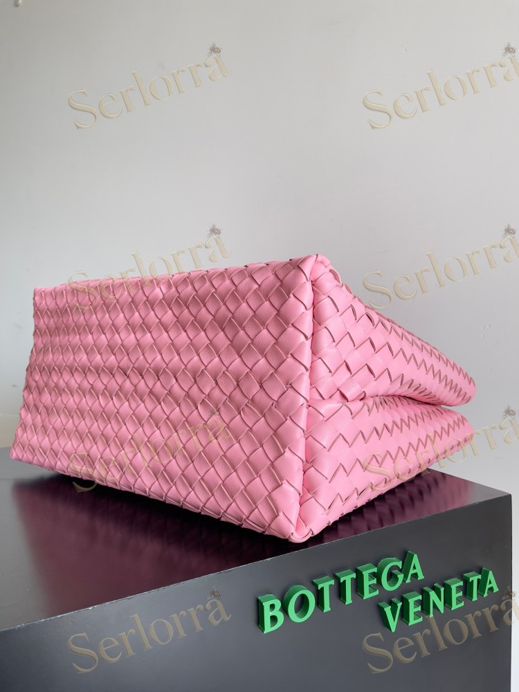 BOTTEGA VENETA ANDIAMO LARGE INTRECCIATO LEATHER TOTE