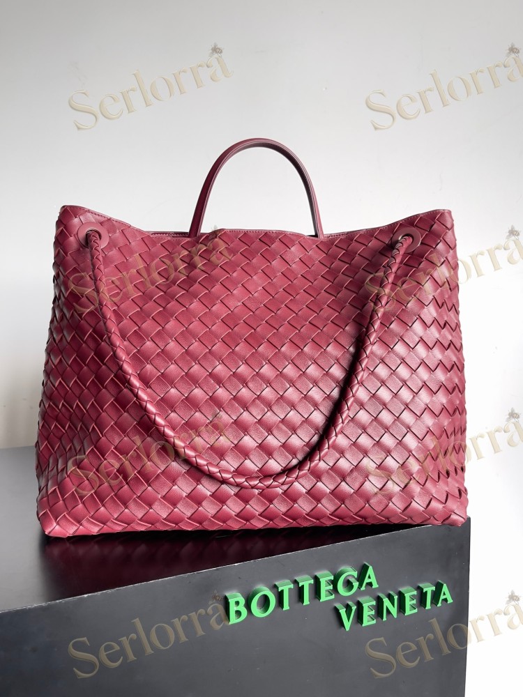 BOTTEGA VENETA ANDIAMO LARGE INTRECCIATO LEATHER TOTE