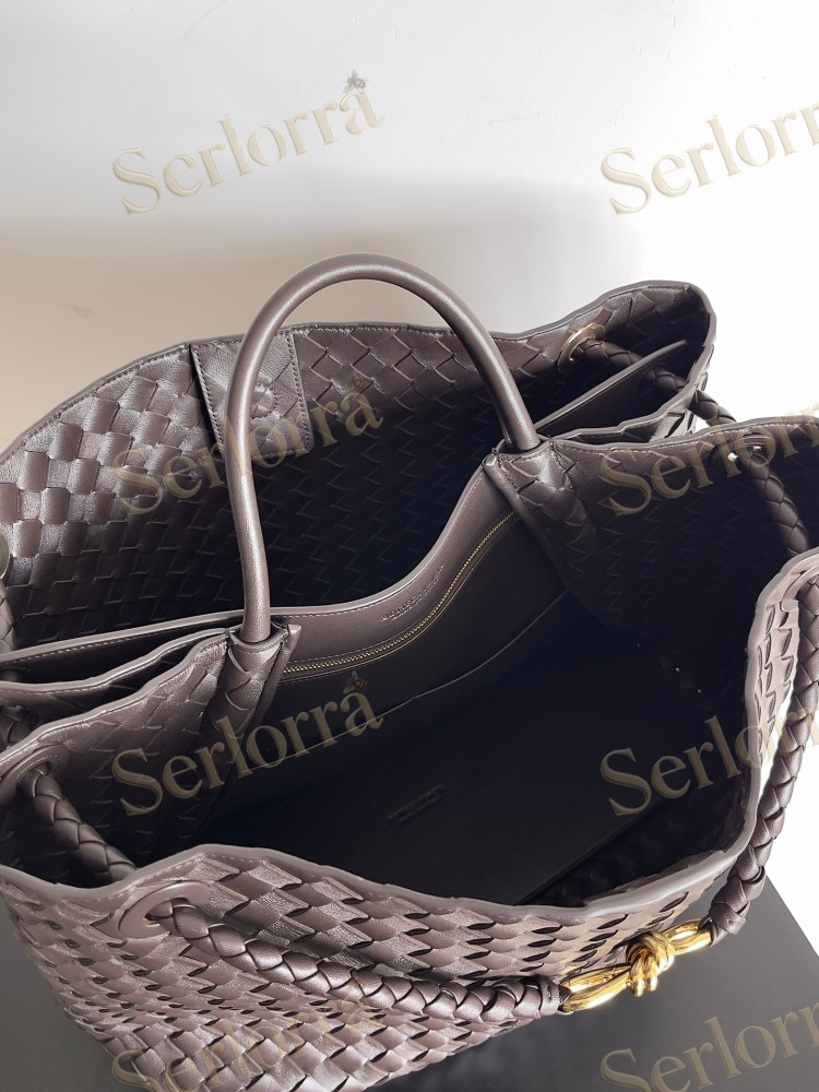 BOTTEGA VENETA ANDIAMO LARGE INTRECCIATO LEATHER TOTE