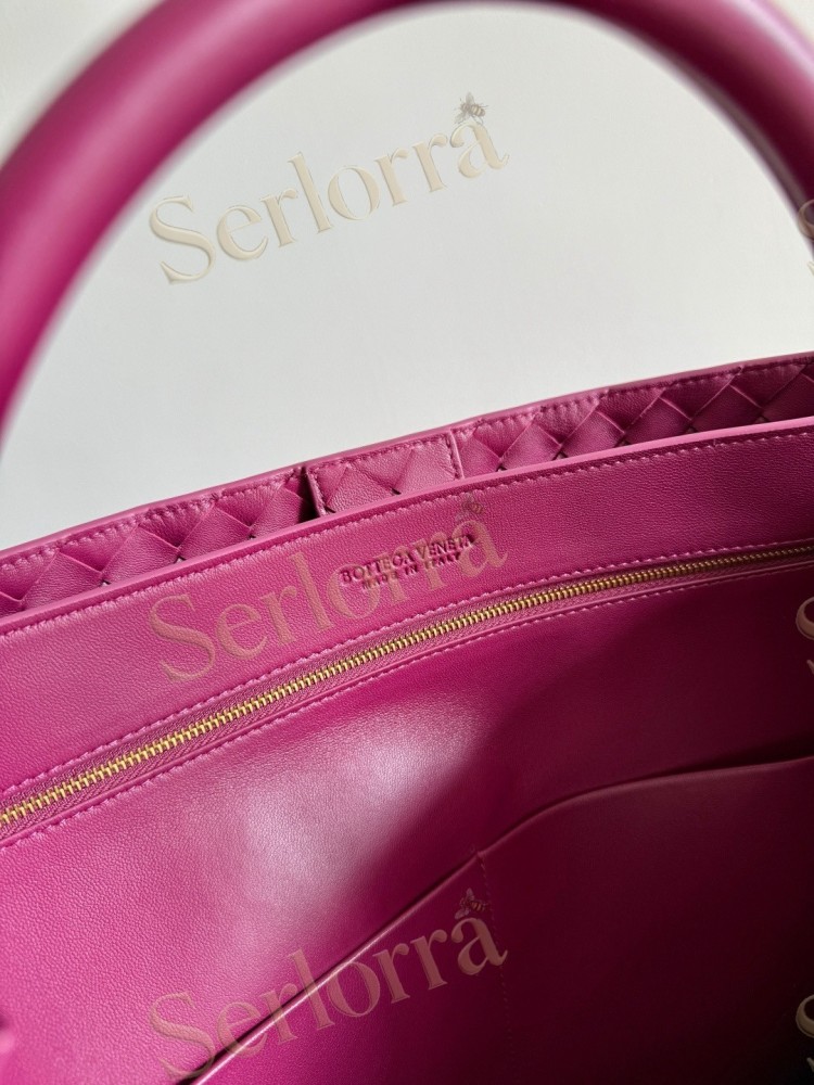 BOTTEGA VENETA ANDIAMO LARGE INTRECCIATO LEATHER TOTE