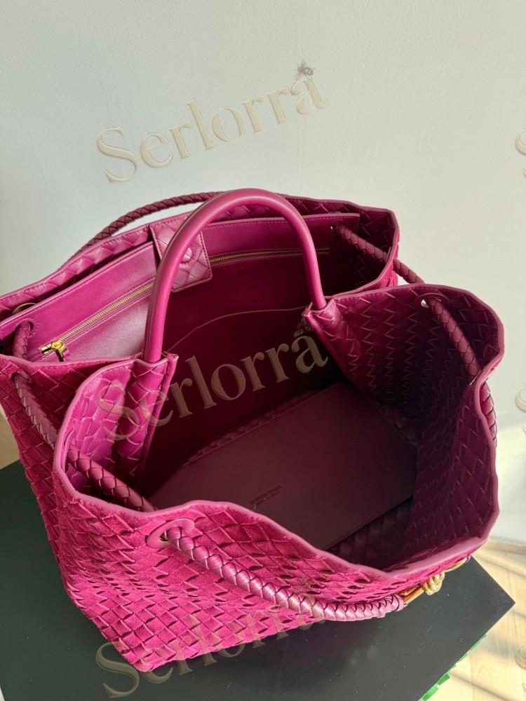 BOTTEGA VENETA ANDIAMO LARGE INTRECCIATO LEATHER TOTE
