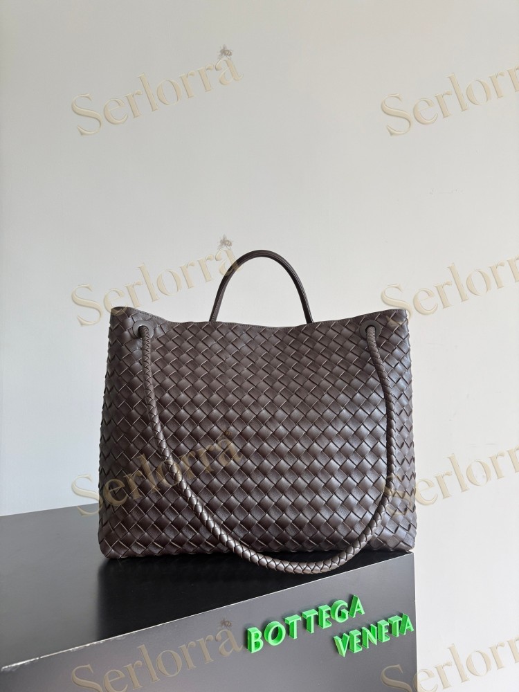 BOTTEGA VENETA ANDIAMO LARGE INTRECCIATO LEATHER TOTE
