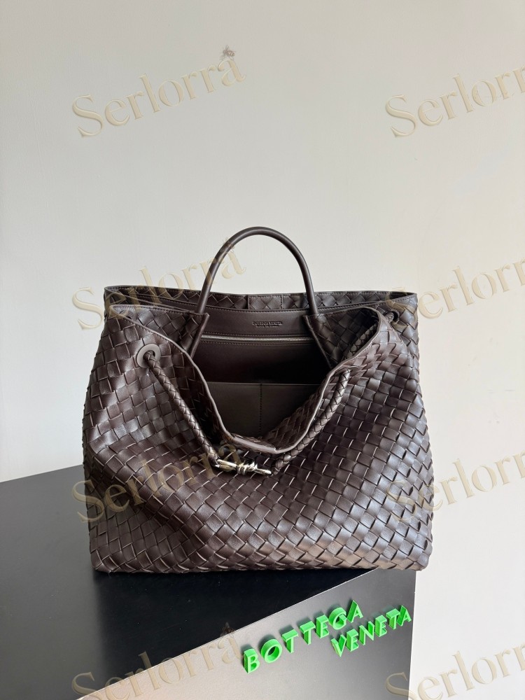 BOTTEGA VENETA ANDIAMO LARGE INTRECCIATO LEATHER TOTE