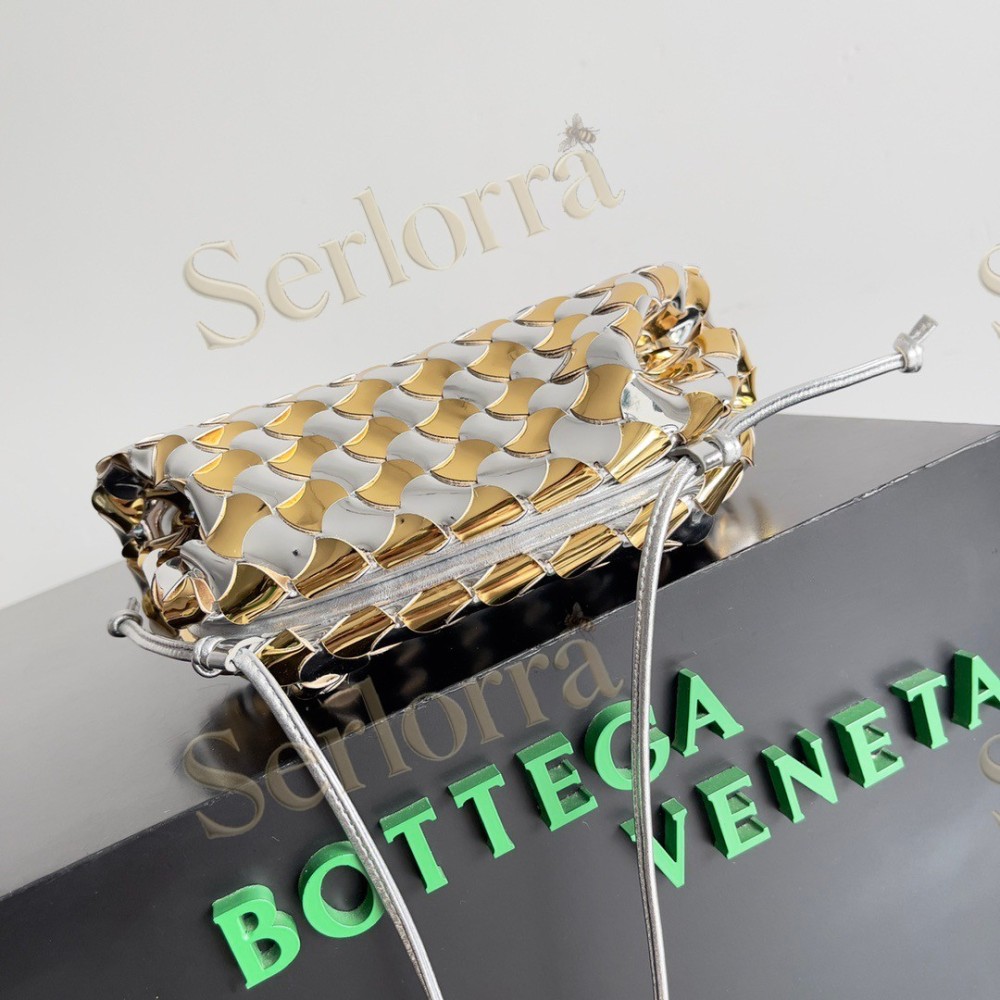 BOTTEGA VENETA MINI POUCH