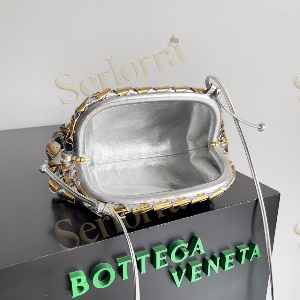 BOTTEGA VENETA MINI POUCH