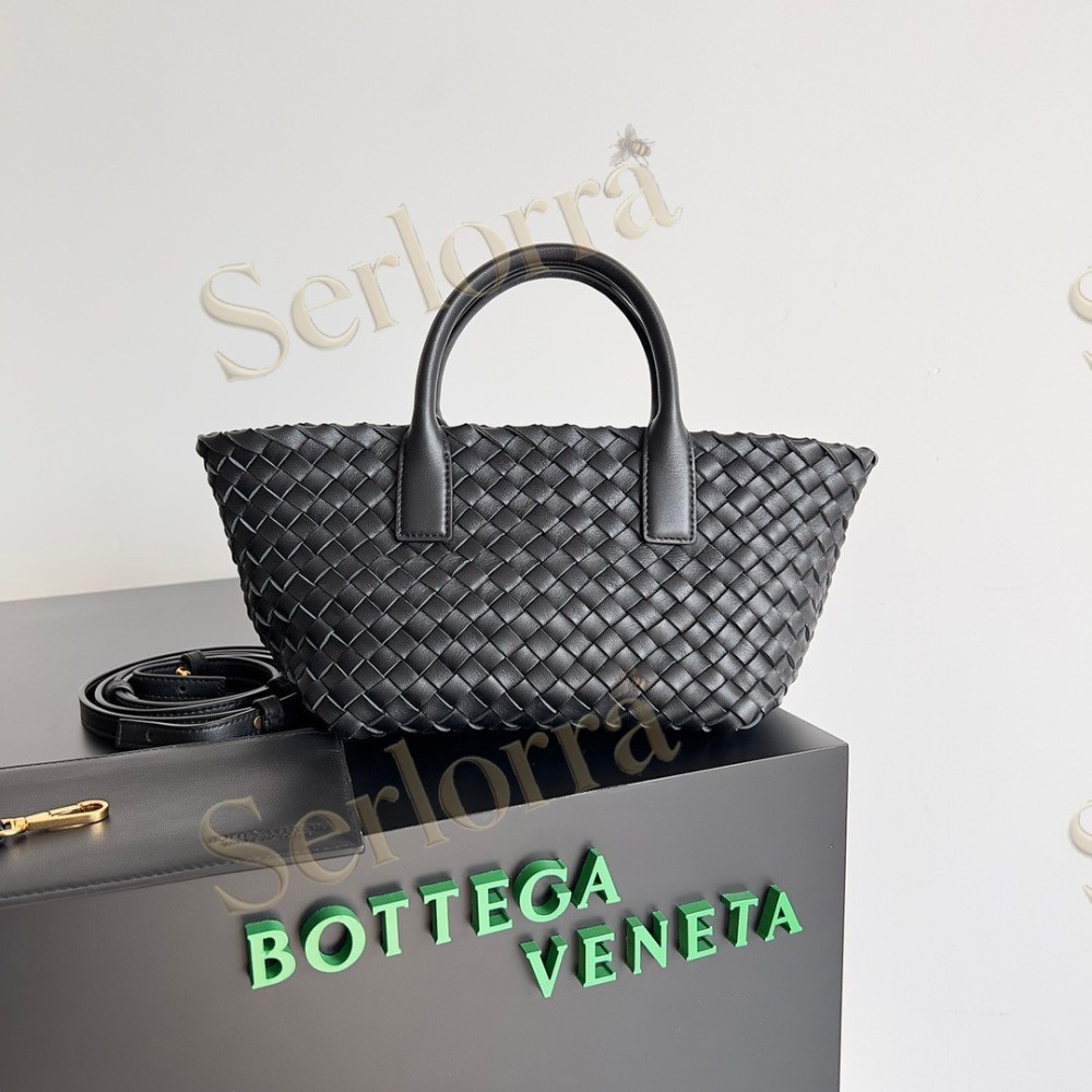 BOTTEGA VENETA MINI CABAT