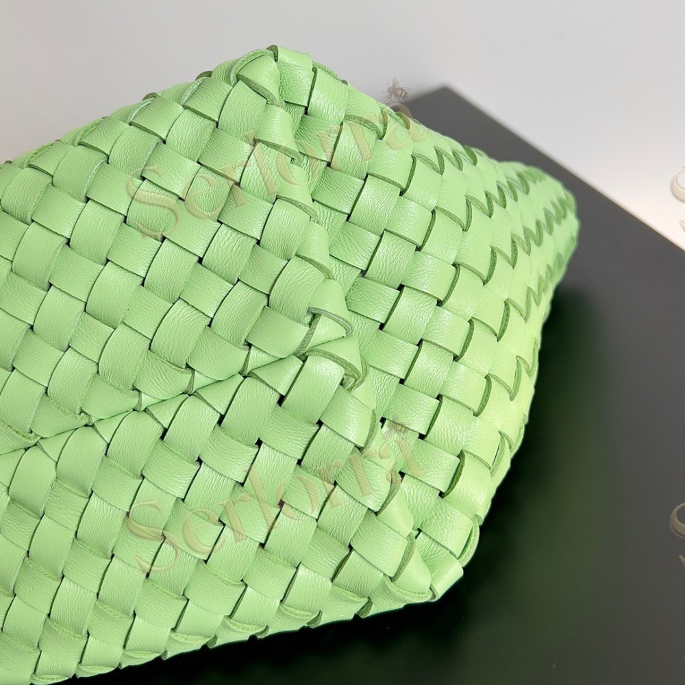 BOTTEGA VENETA MINI CABAT