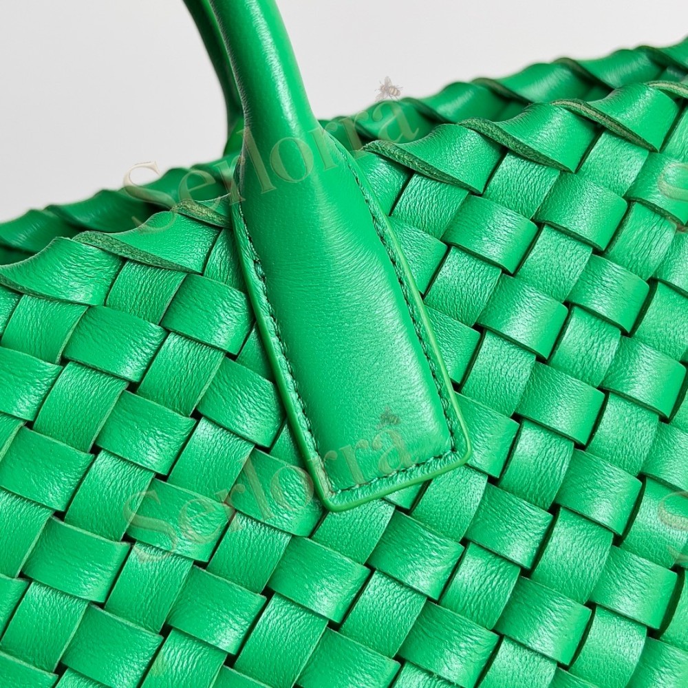 BOTTEGA VENETA MINI CABAT