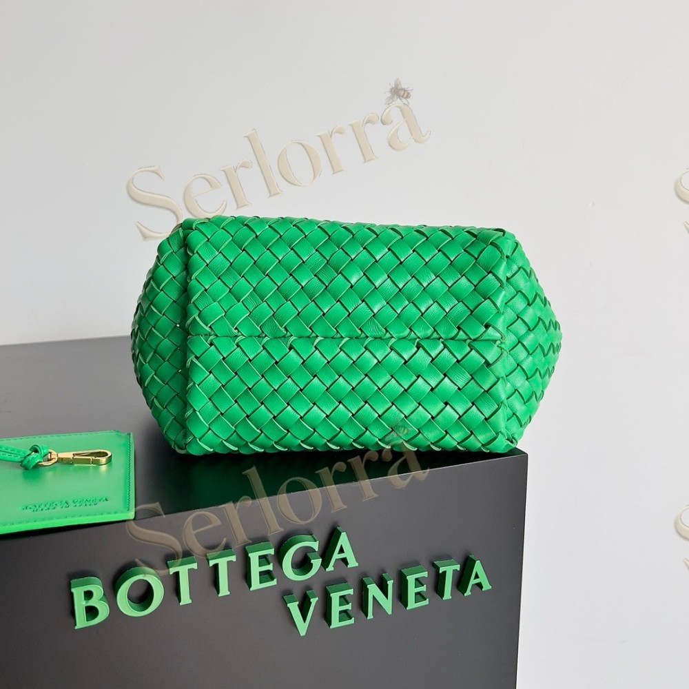 BOTTEGA VENETA MINI CABAT