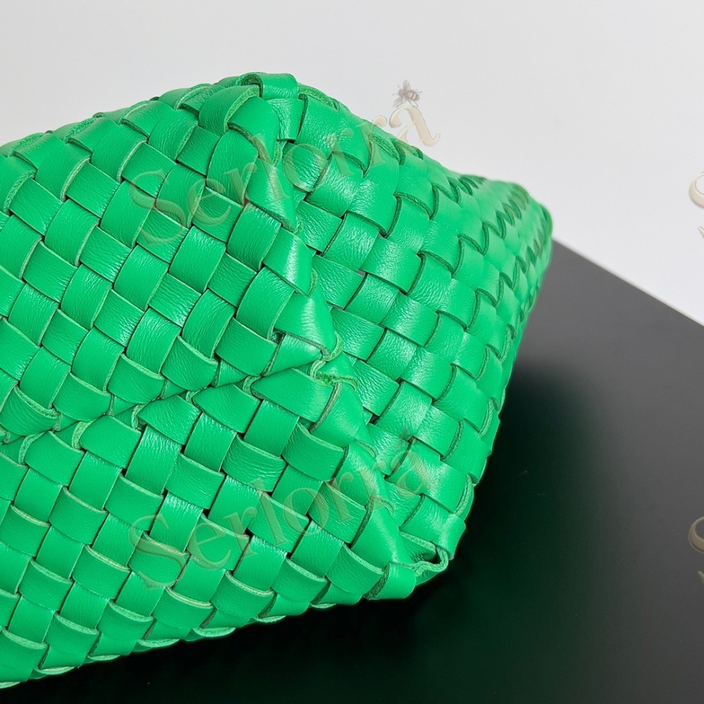 BOTTEGA VENETA MINI CABAT