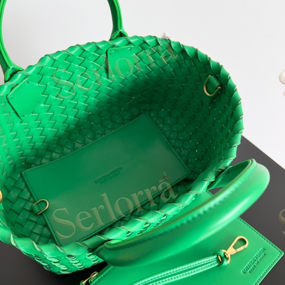 BOTTEGA VENETA MINI CABAT
