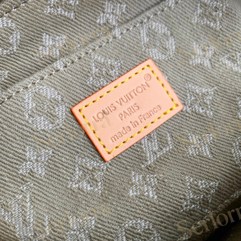 LOUIS VUITTON COSMETIC POUCH PM DENIM