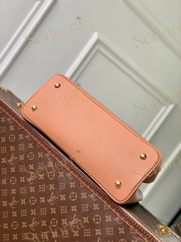 LOUIS VUITTON CAPUCINES GM
