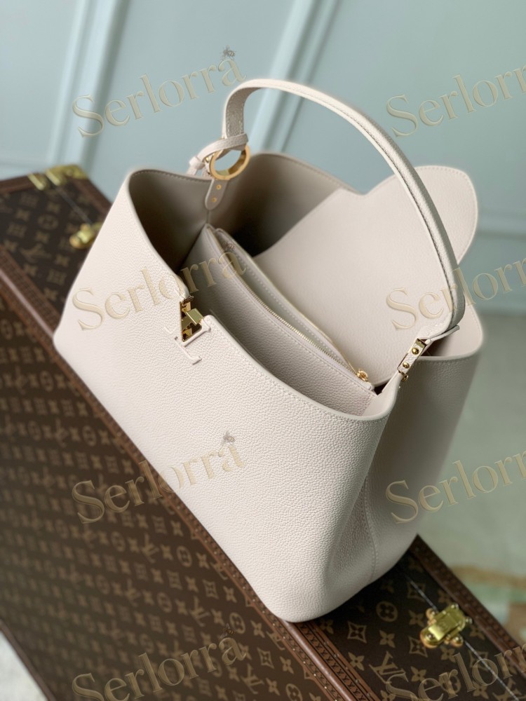 LOUIS VUITTON CAPUCINES GM