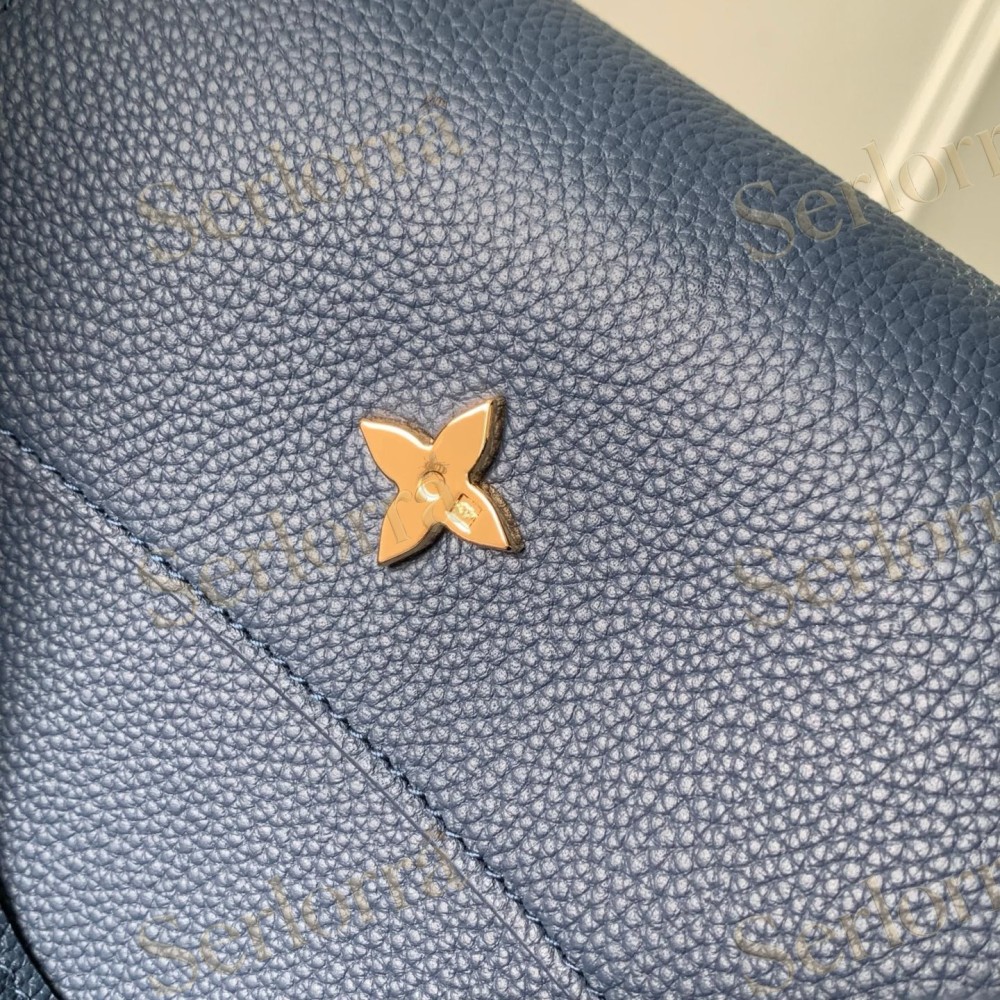 LOUIS VUITTON CAPUCINES GM