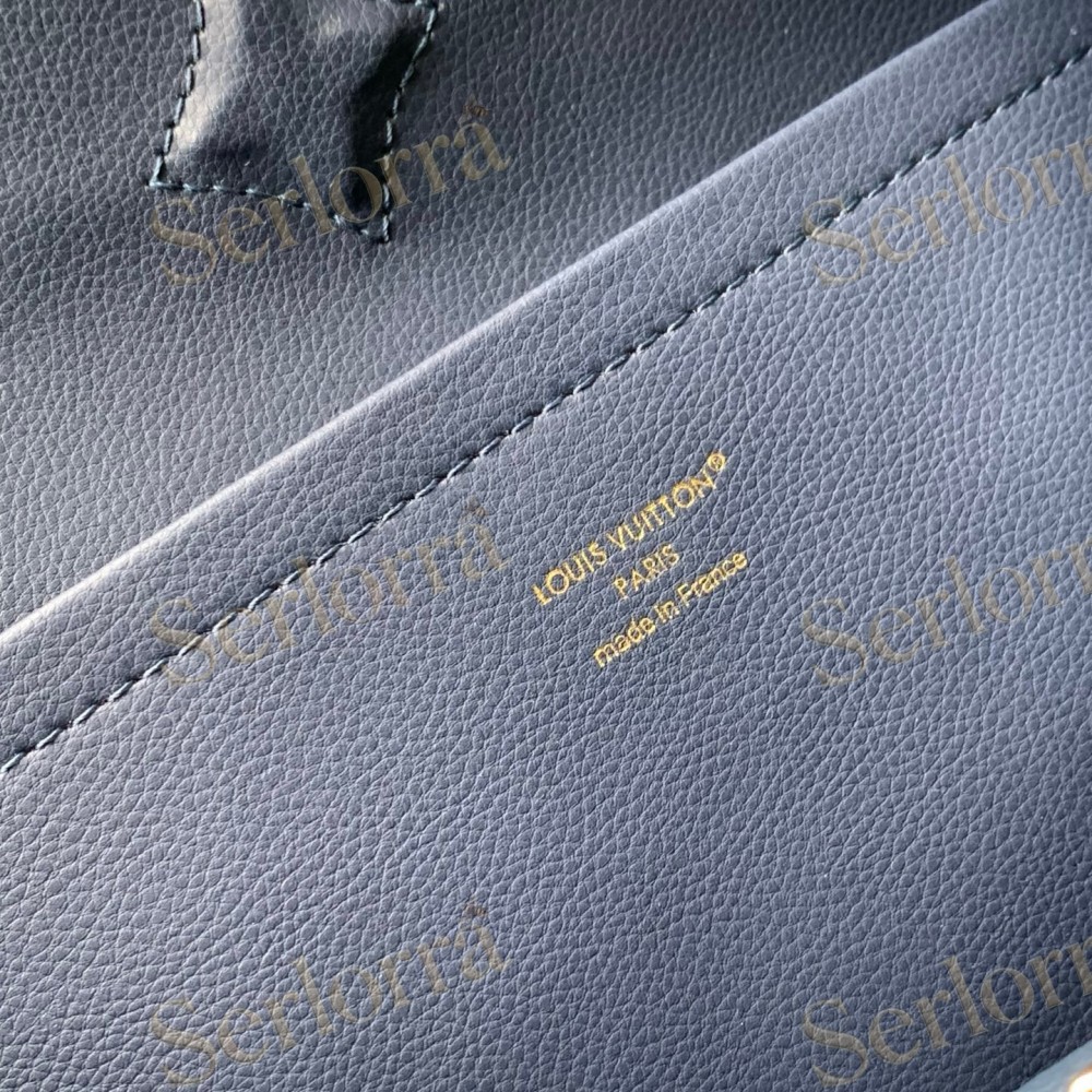 LOUIS VUITTON CAPUCINES GM