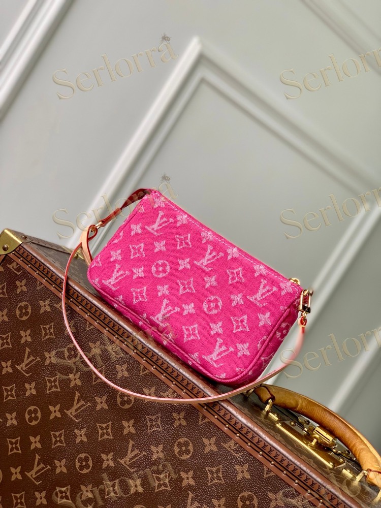 LOUIS VUITTON POCHETTE ACCESSORIES CARGO