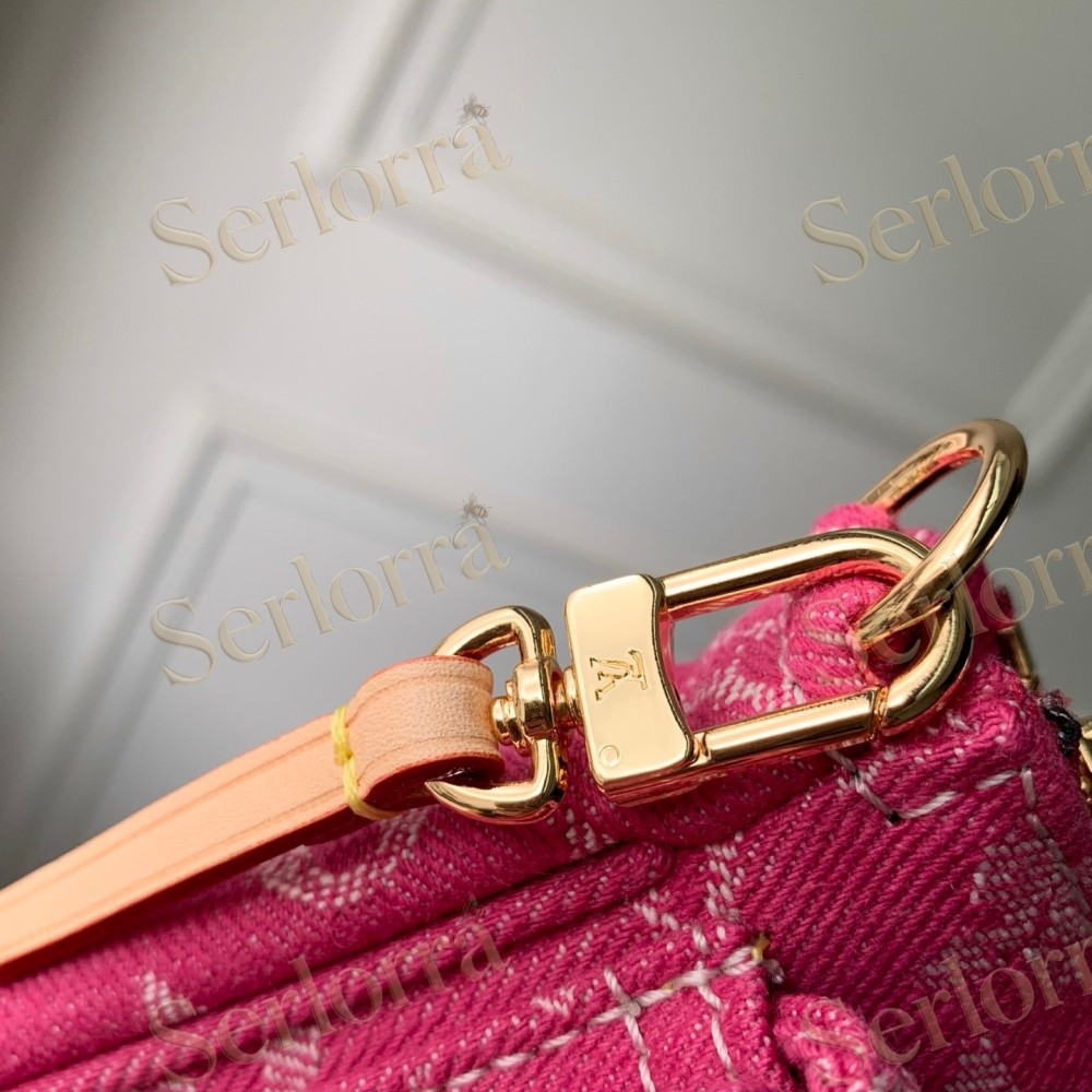 LOUIS VUITTON POCHETTE ACCESSORIES CARGO