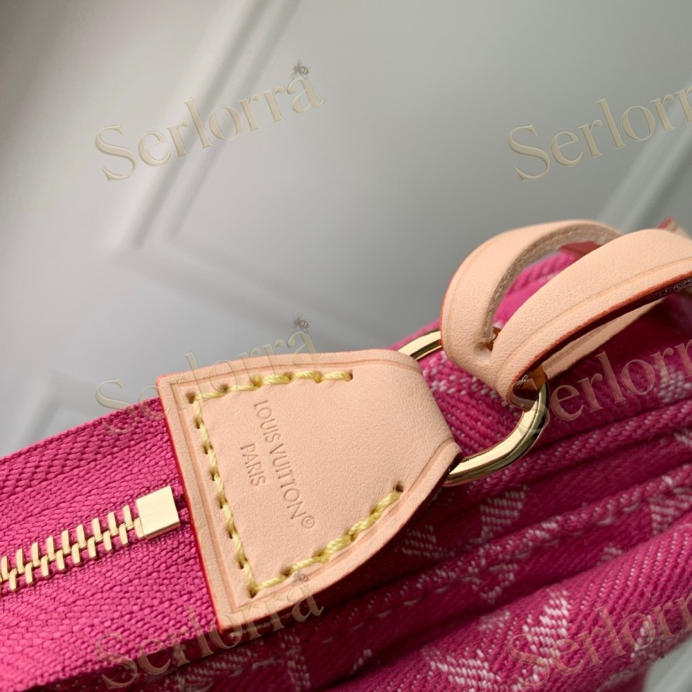 LOUIS VUITTON POCHETTE ACCESSORIES CARGO