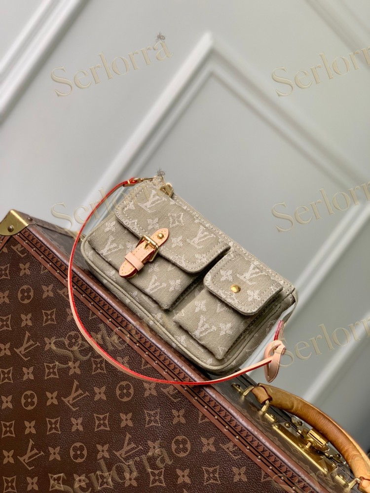 LOUIS VUITTON POCHETTE ACCESSORIES CARGO