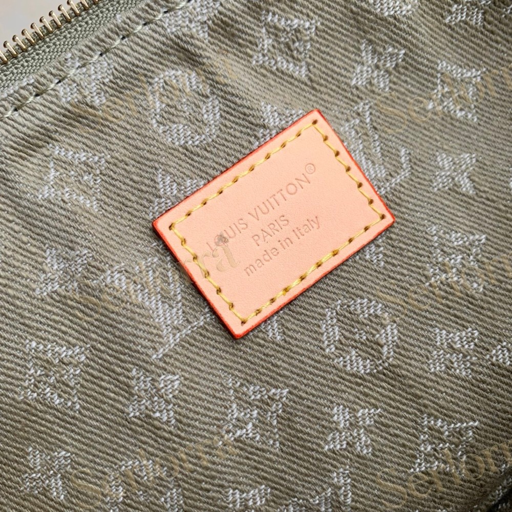 LOUIS VUITTON POCHETTE ACCESSORIES CARGO