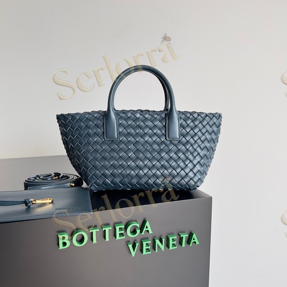 BOTTEGA VENETA MINI CABAT
