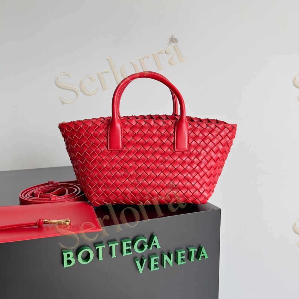 BOTTEGA VENETA MINI CABAT