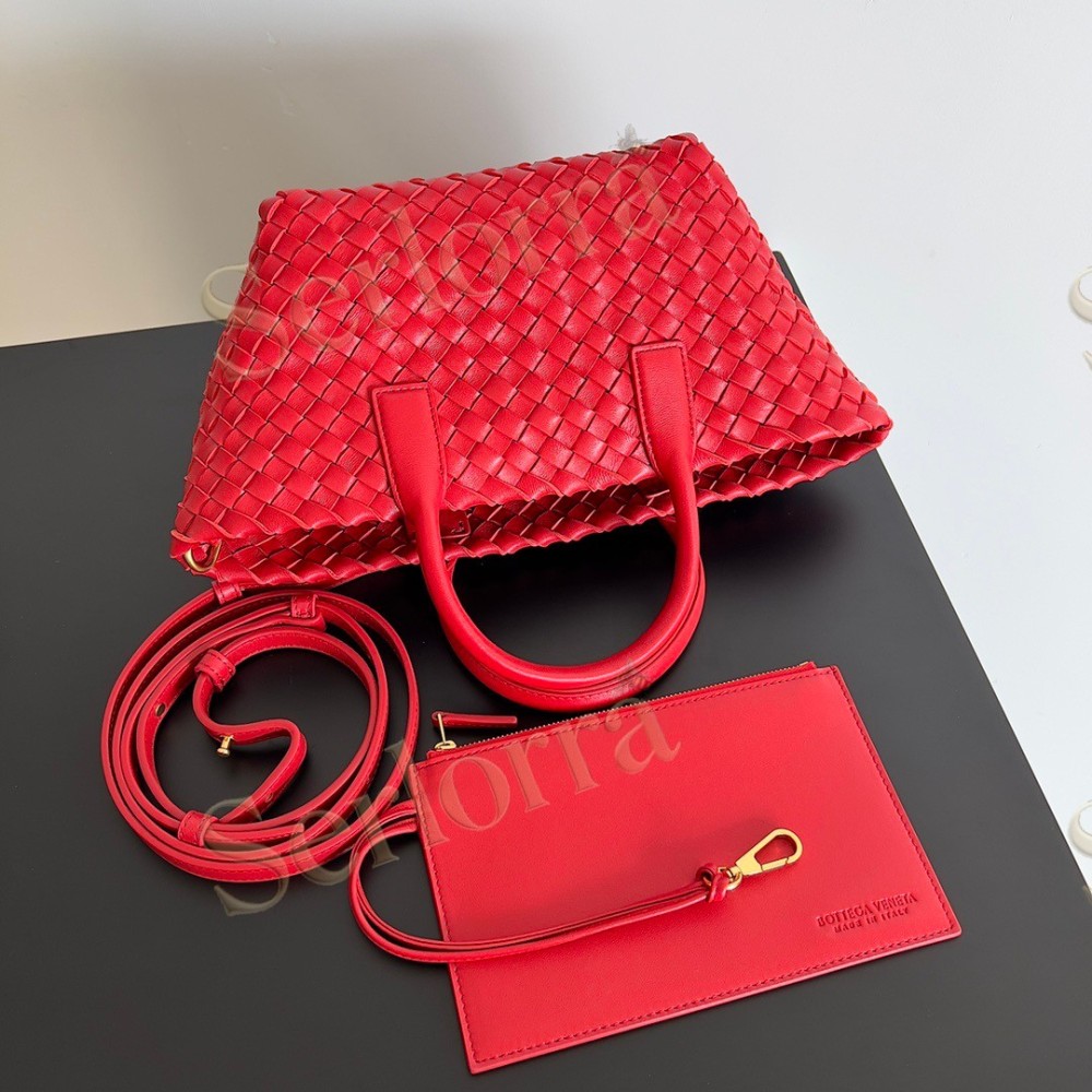 BOTTEGA VENETA MINI CABAT
