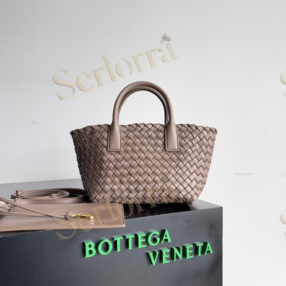 BOTTEGA VENETA MINI CABAT