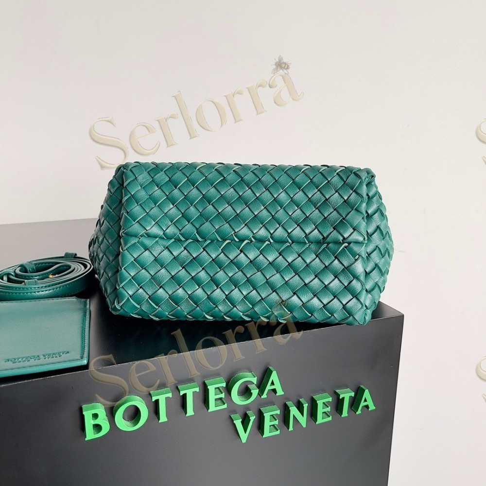 BOTTEGA VENETA MINI CABAT