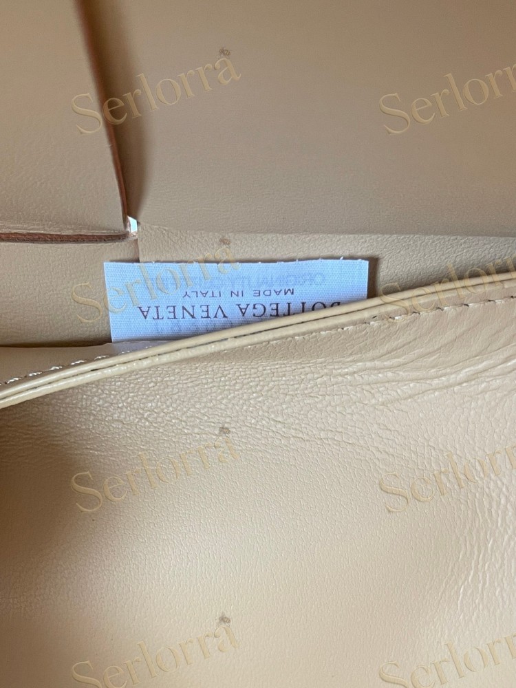 BOTTEGA VENETA SMALL ARCO TOTE