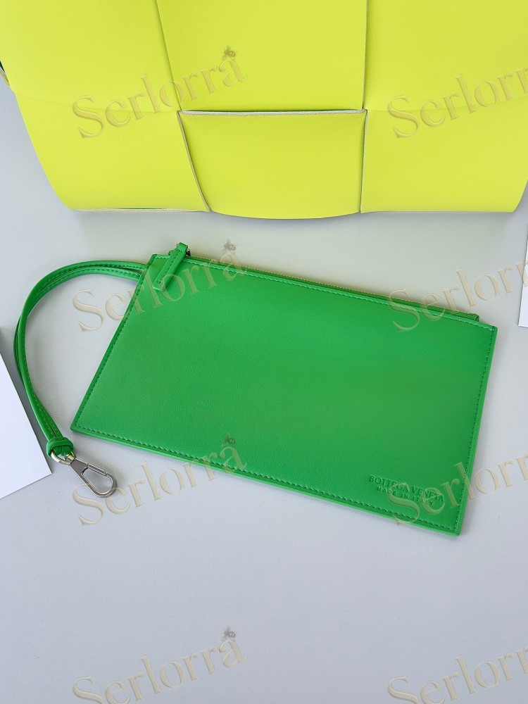 BOTTEGA VENETA SMALL ARCO TOTE