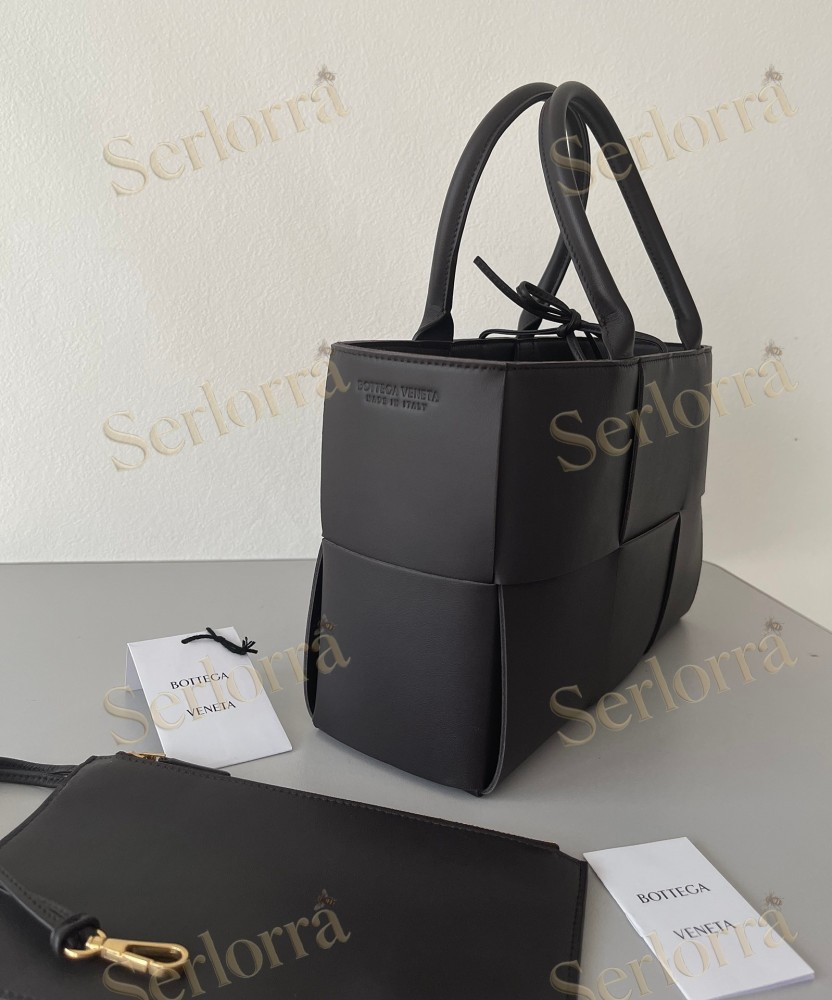 BOTTEGA VENETA SMALL ARCO TOTE