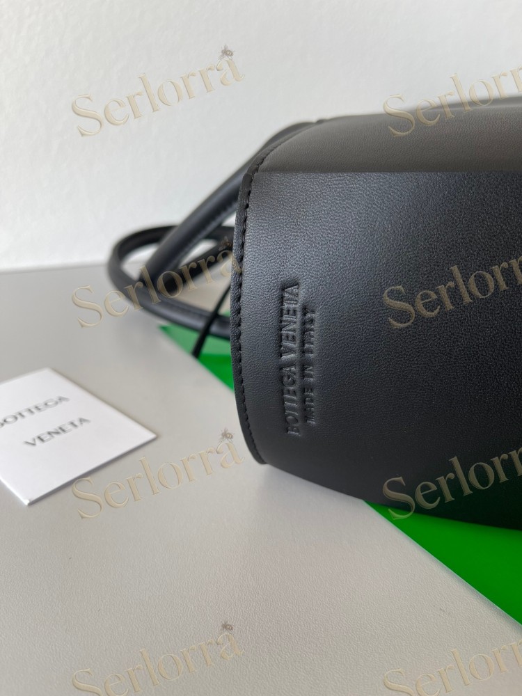 BOTTEGA VENETA SMALL ARCO TOTE