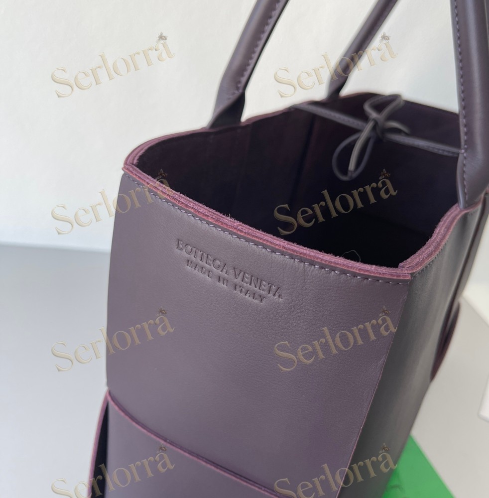 BOTTEGA VENETA ARCO TOTE