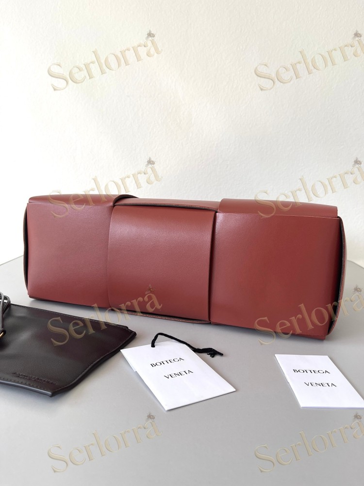 BOTTEGA VENETA ARCO TOTE