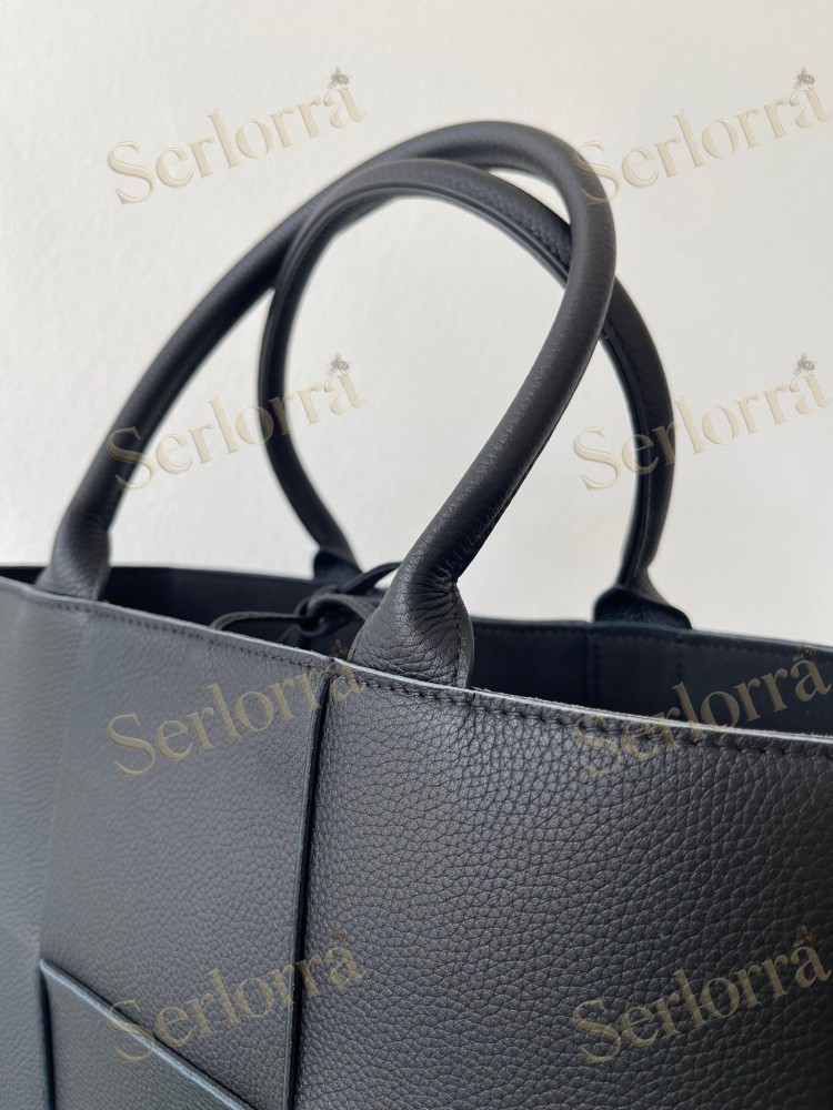 BOTTEGA VENETA ARCO TOTE