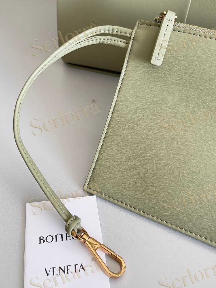 BOTTEGA VENETA ARCO TOTE