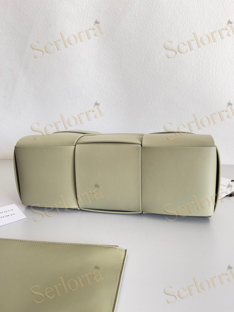 BOTTEGA VENETA ARCO TOTE