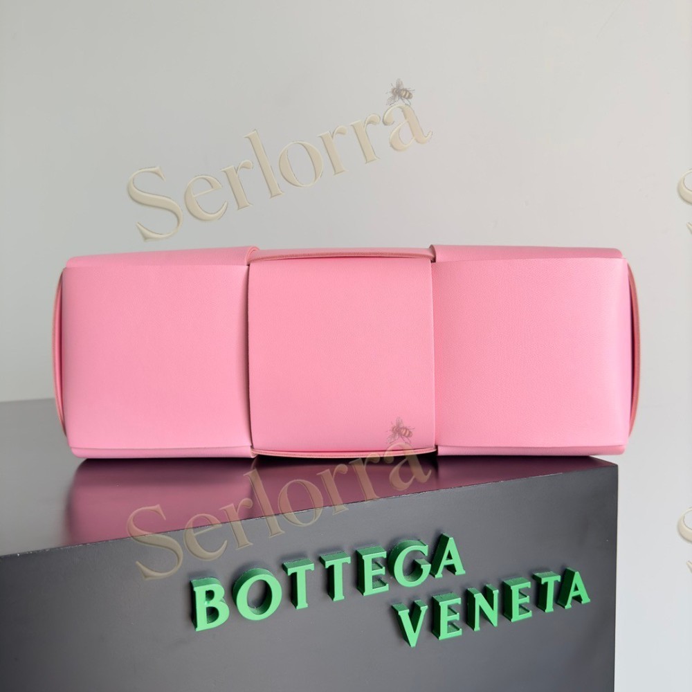 BOTTEGA VENETA ARCO TOTE