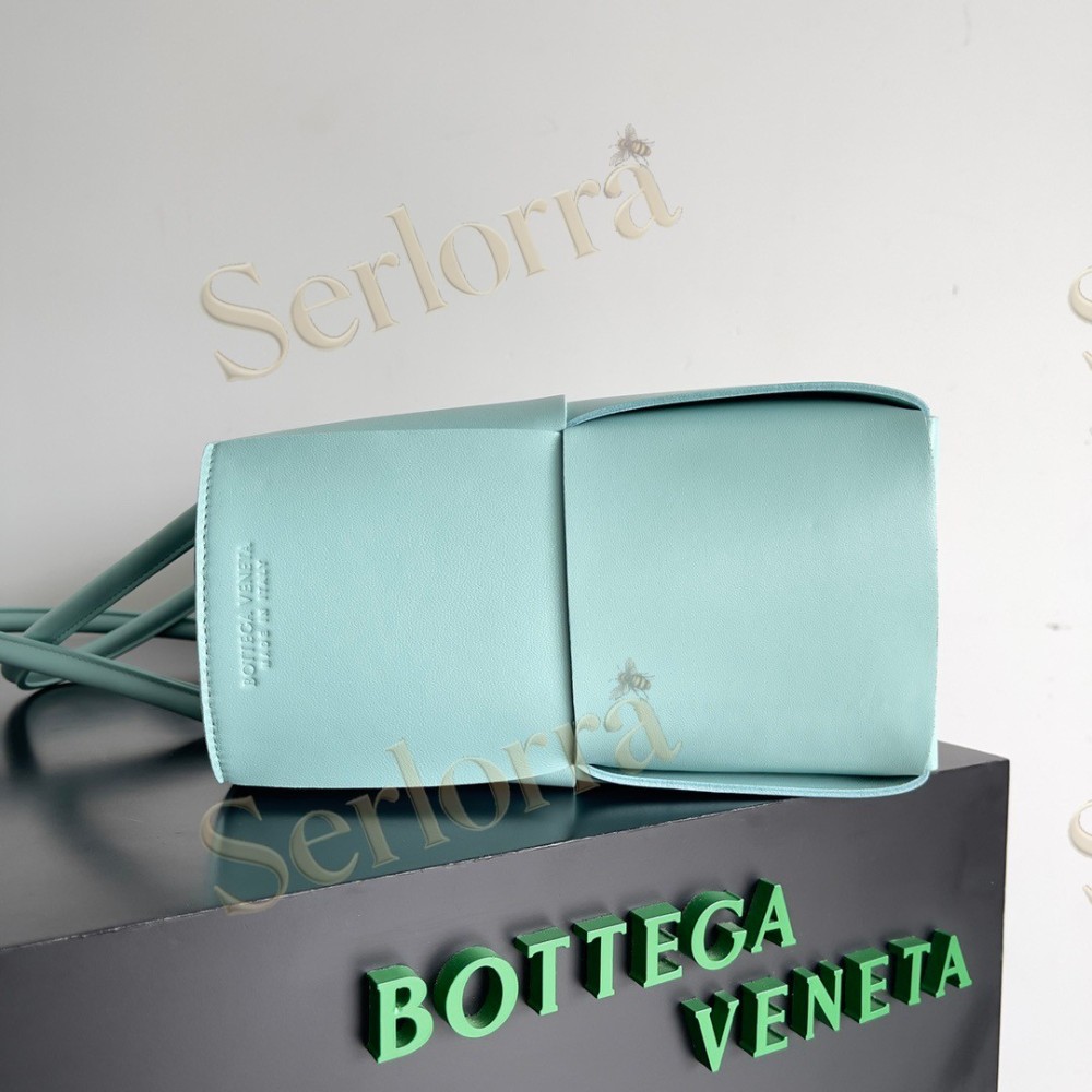 BOTTEGA VENETA ARCO TOTE