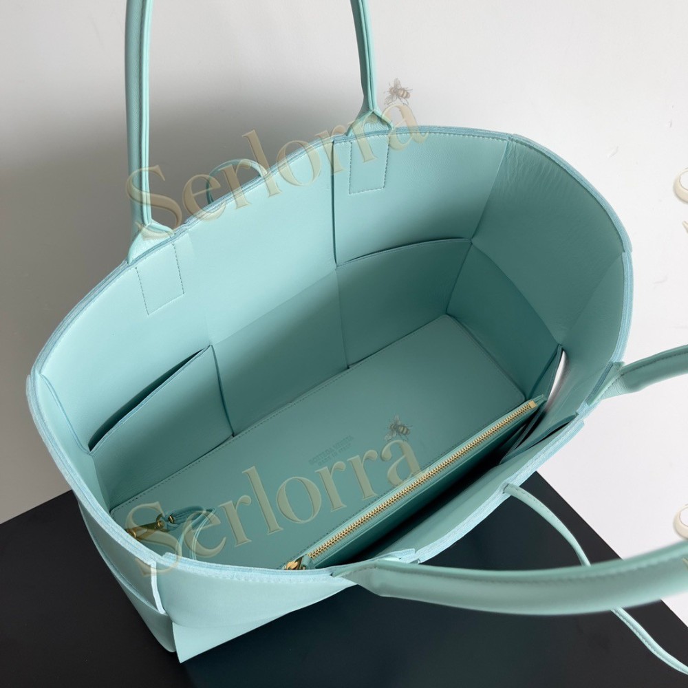 BOTTEGA VENETA ARCO TOTE